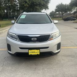 2015 Kia Sorento  7 Seats