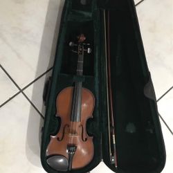 Violin Con Su Estuche $80