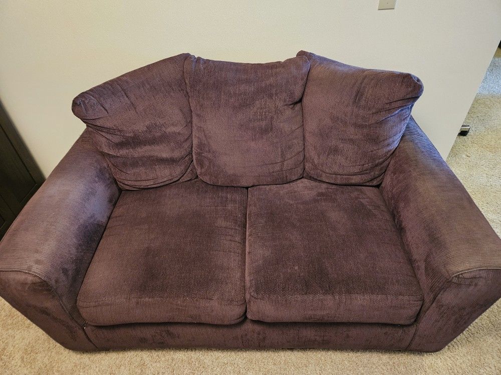 New Love Seat