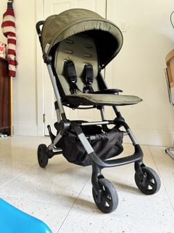 Colugo Compact Stroller