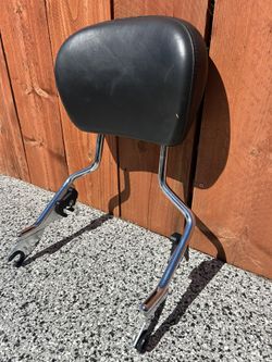 Respaldo Para Una Motocicleta Harley Davidson. Año 2012.    X $125.   Obo