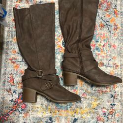 Size 8 New Brown Side Zip Up Boots 