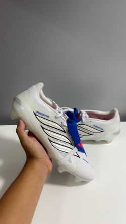 Adidas Predator Football Cleats size 9.5m/11w