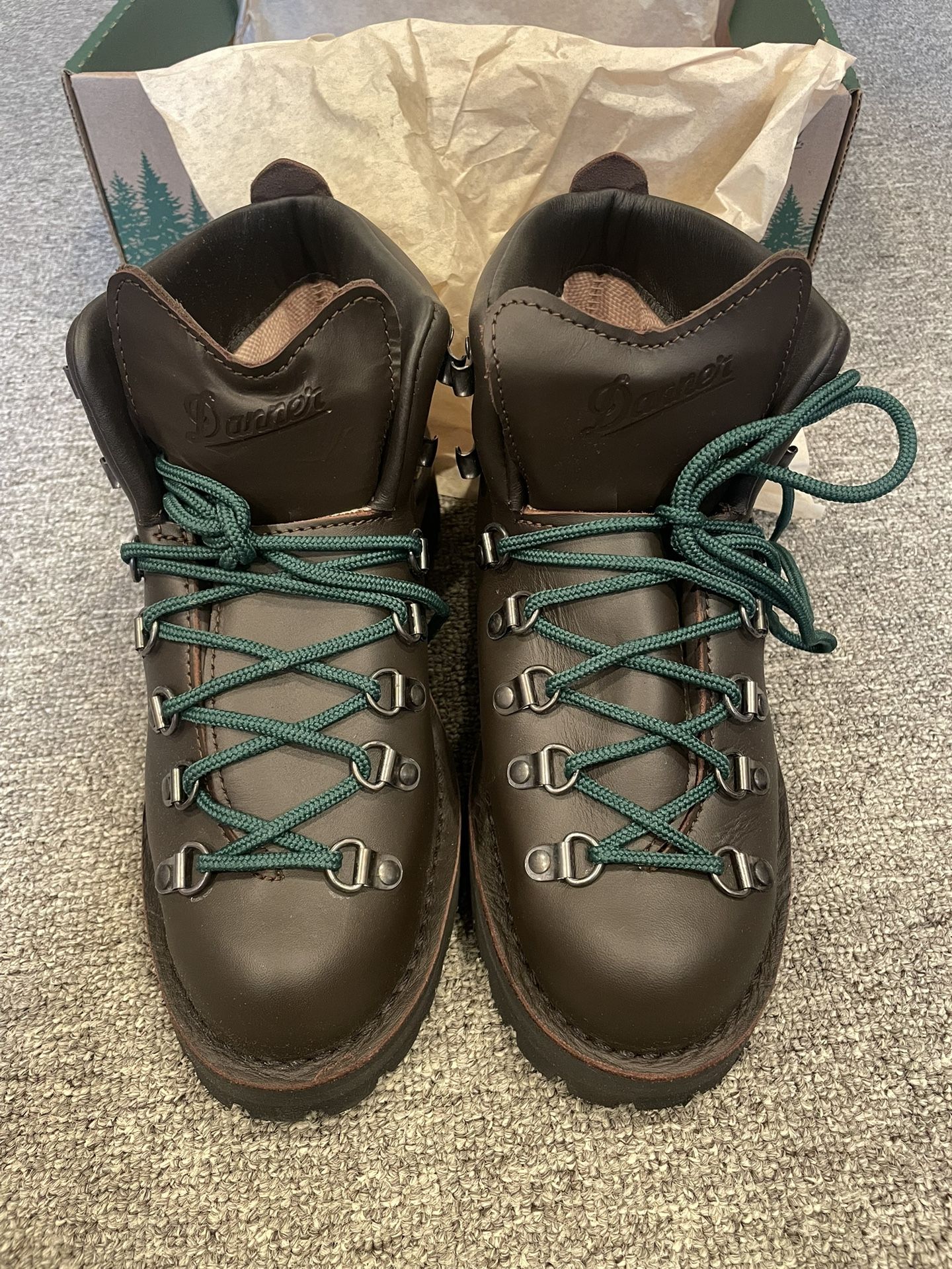 Danner Mountain Light II EUR 43 Wide Fit