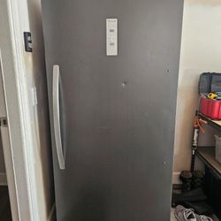 Frigidaire Garage Ready Up Right Freezer