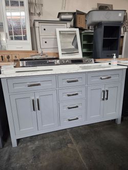 Light Gray Double Sink Bathroom Vanity with Marble Countertop
