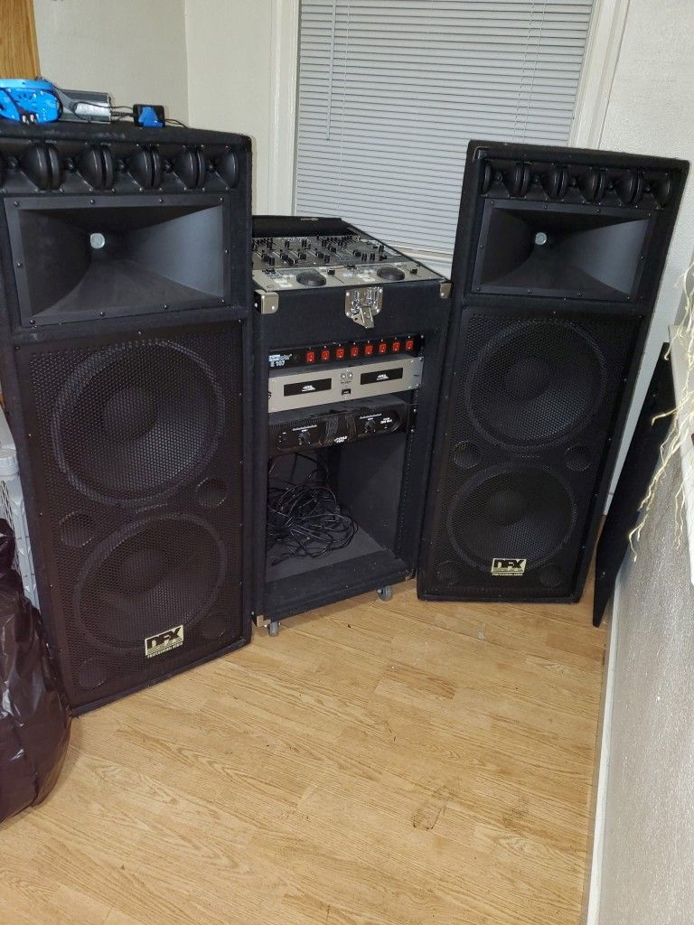Professional Dj Equipment.