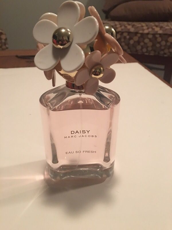 Daisy by Marc Jacobs perfume