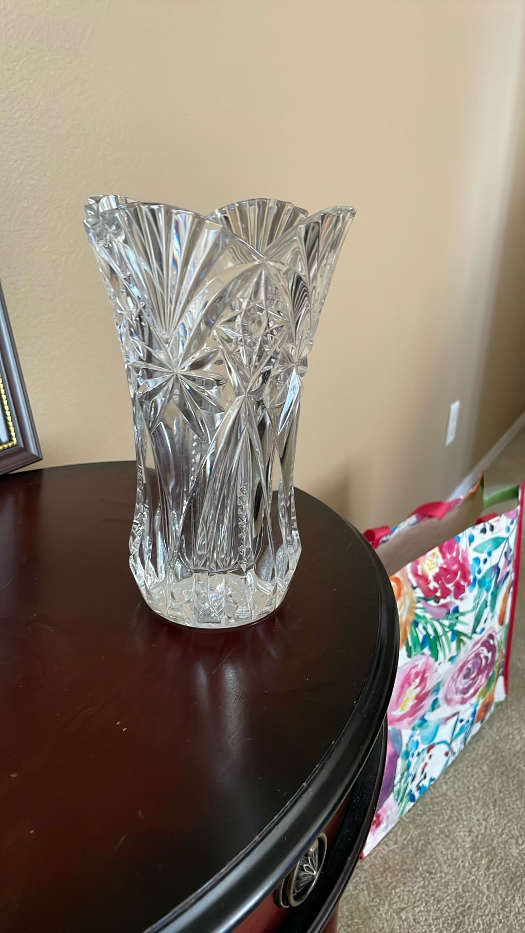 Elegant Crystal Cut Glass Vas