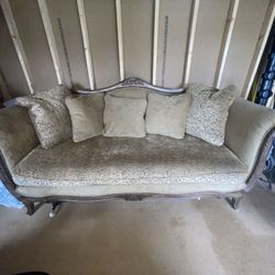 Beautiful Wooden Couch. Good Condition.