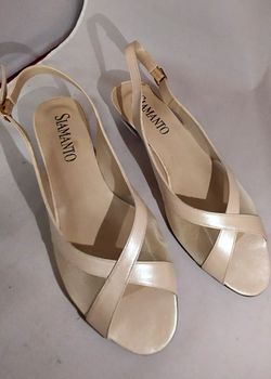 Vintage Siamanto Ivory Slingback Heels New in Box