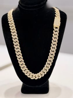 10K Y/G VS 19Ctw Natural Diamond Cuban Link Chain Necklace