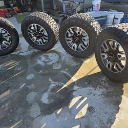 37 13.50 20 rims and tires for gmc sierra 2500