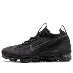 NIKE VAPORMAXES BLACK SIZE 4.5