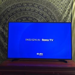 Roku TV 43’