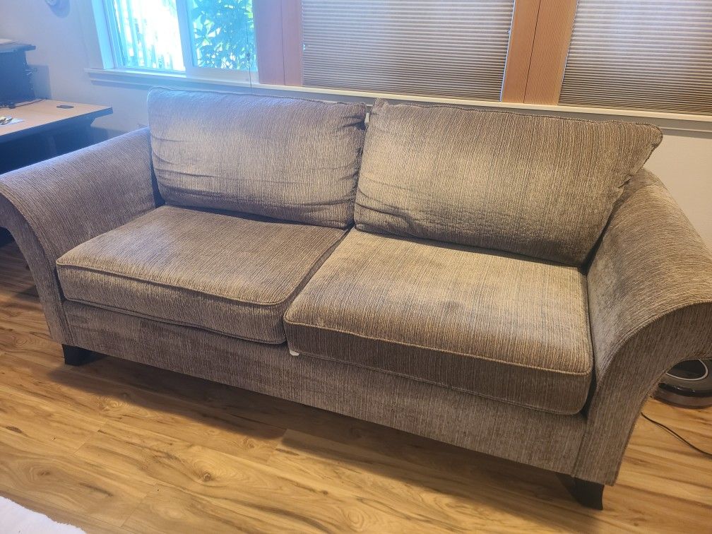 Love seat Couch Sofa