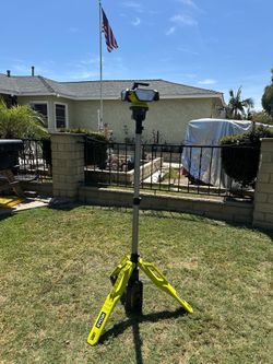 Ryobi tripod light
