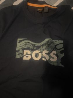 Hugo Boss Sz L. NEW