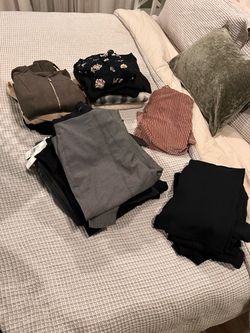 Women’s Clothing – Sizes 6–8 / Medium
