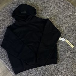 Essentials Fear of God Black Limo Sweater – Size medium