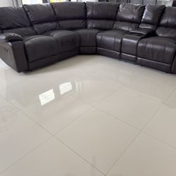 Manual Recliner Sectional 