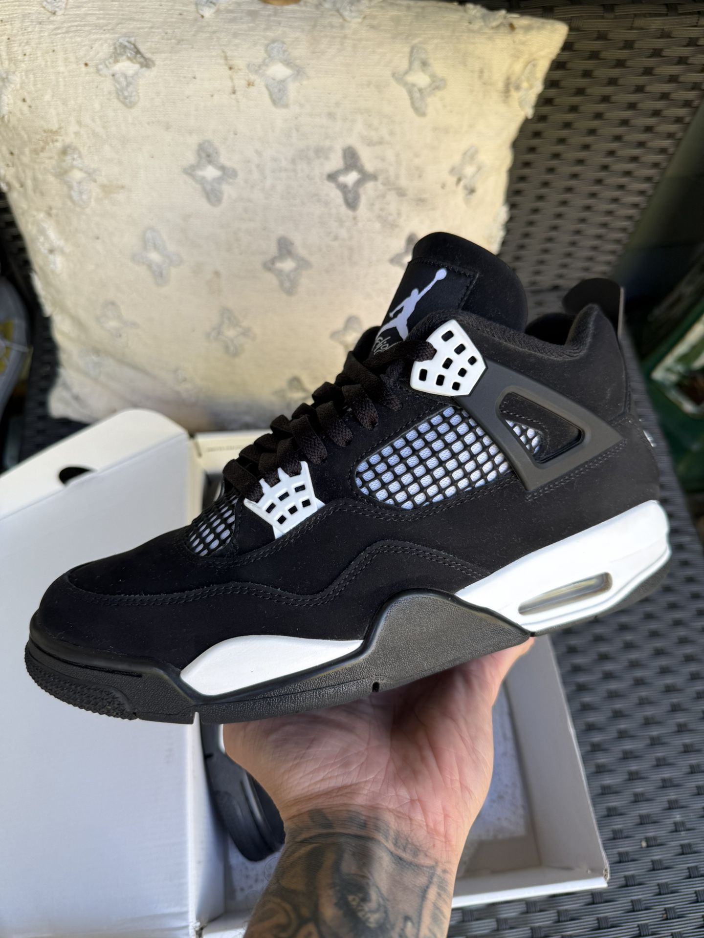 Jordan 4 Retro 