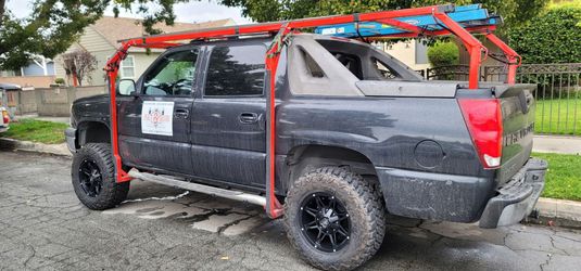 04 Avalanche Work/Adventure Truck