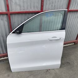2017-2025 Alfa Romeo Stelvio Left Front Door 