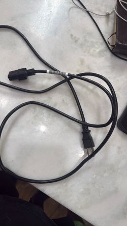 Universal IEC C13 Power Cord – 3-Prong (6ft)