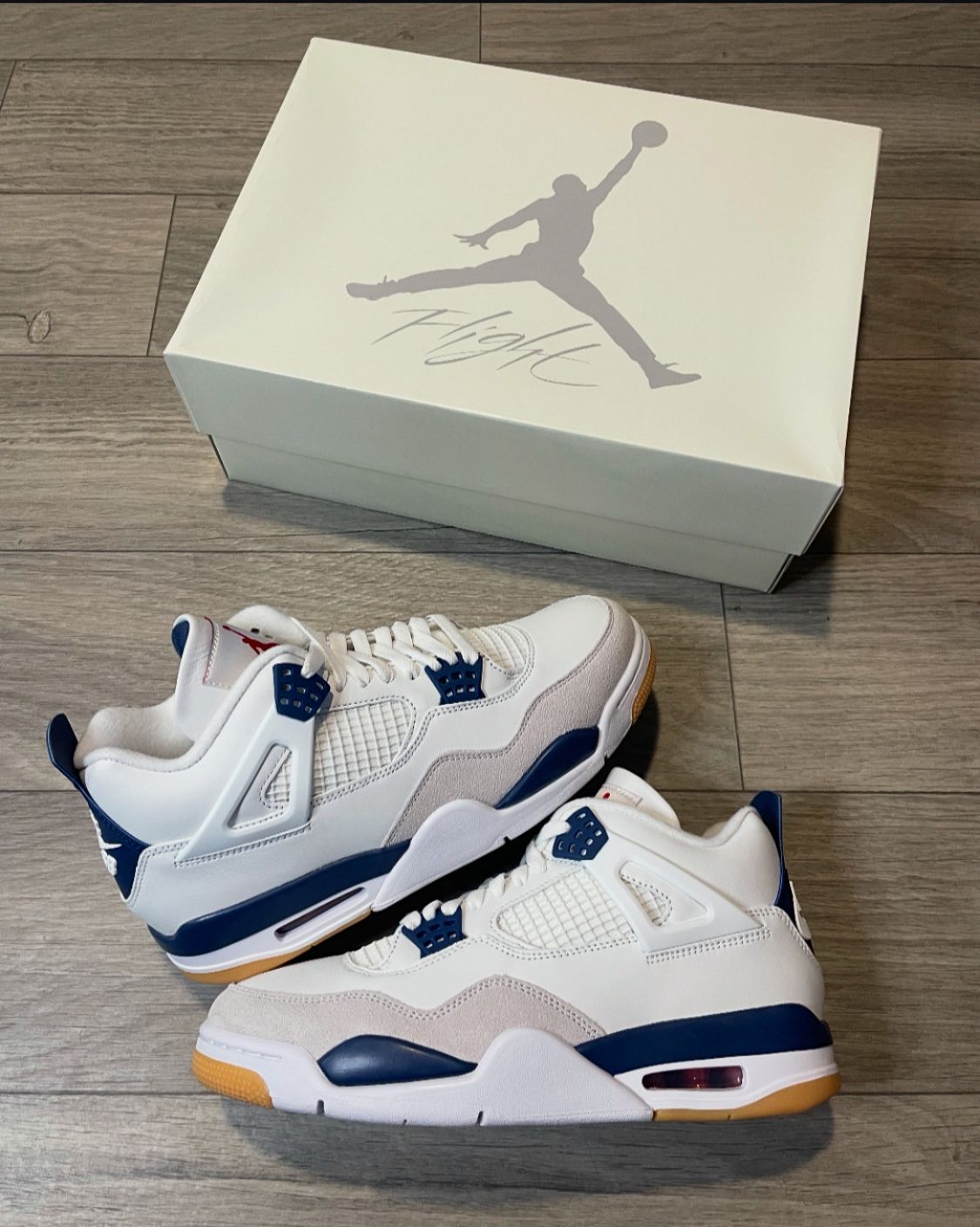 Jordan 4 Retro SB “Navy” (M)