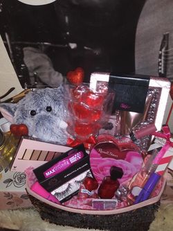 Valentine's gift basket