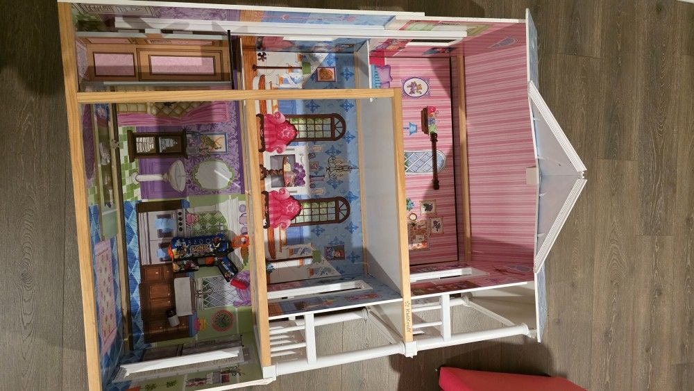 Doll House 3.5 Ft Tall
