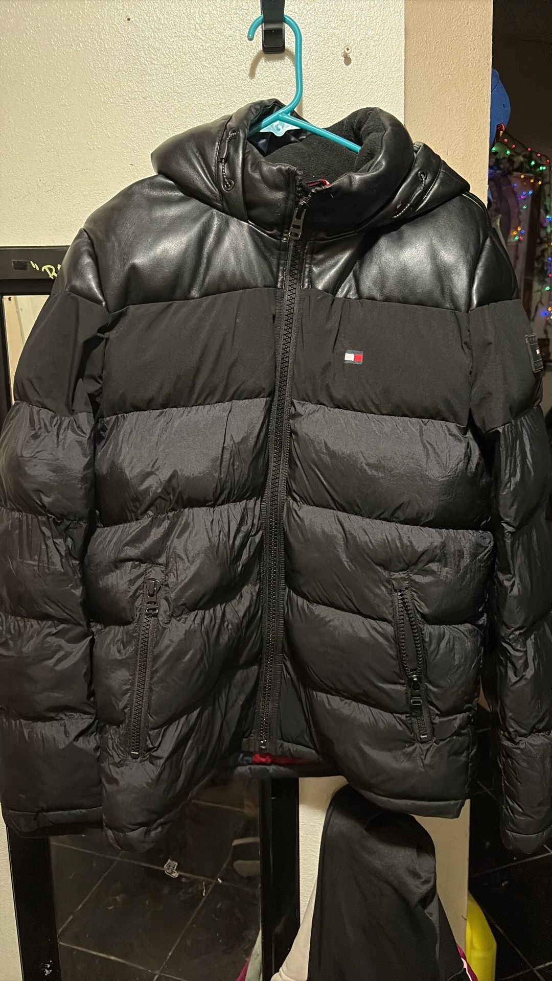 Tommy Hill finger Jacket
