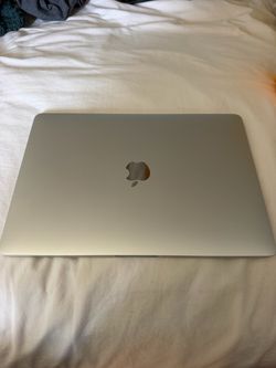MacBook Pro (2017)