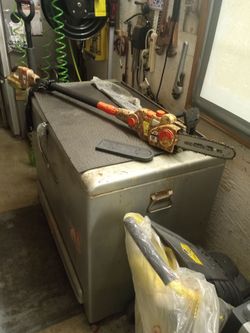 Earthwise 40v. Lithium Dual purpose 12 ft.Reach Chainsaw $289 Retail