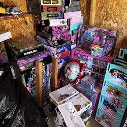 Huge lol Sale And Other Authentic Toys .. Most Of Them Half Off Or Less Hurry And Make An Appointment 