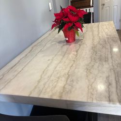 Mesa de Comedor Para 6 Persona , Está Como Nuevo 