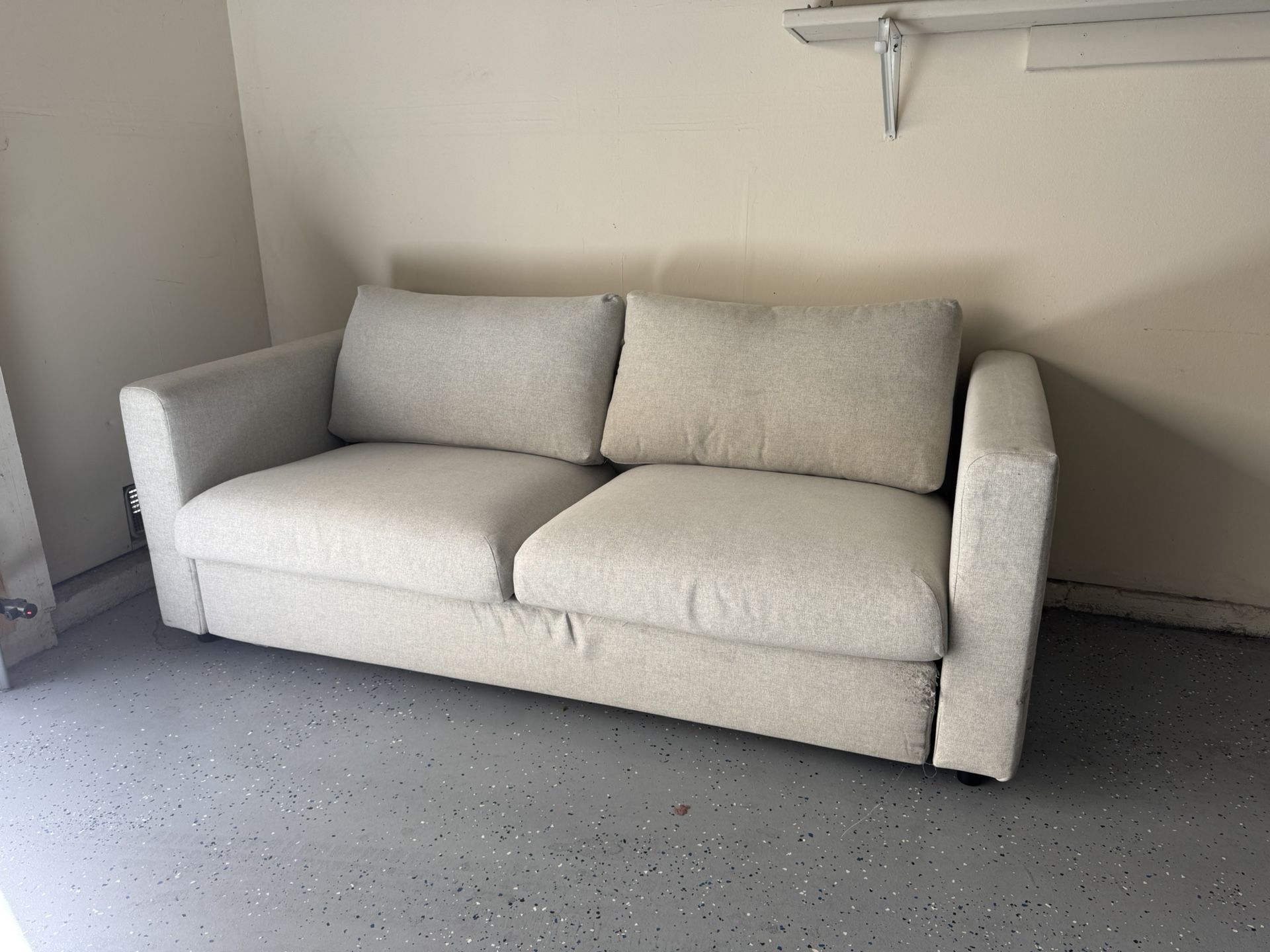 Loveseat Sleeper Sofa - Queen Bed