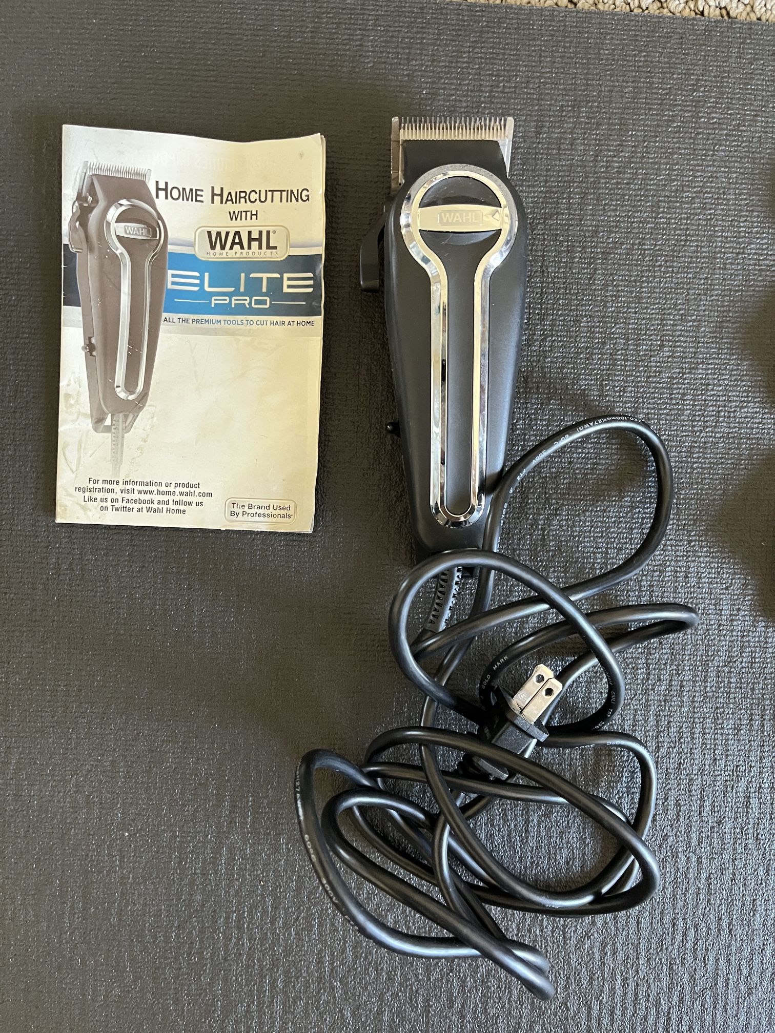 Wahl Clippers/trimmer With Attachments And Case