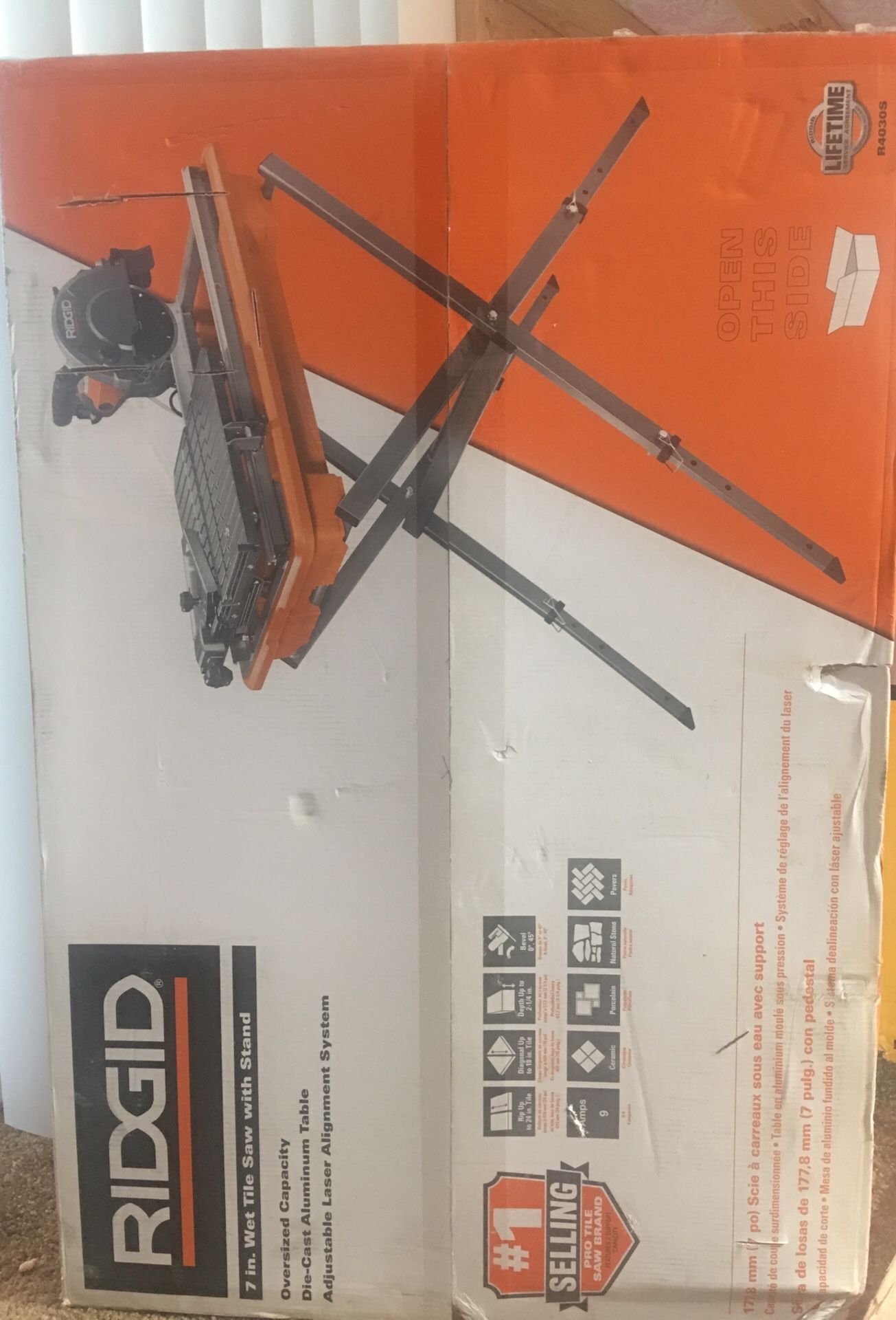Ridgid 7in Wet Tile Saw with Stand