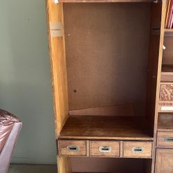 FREE CABINET/Shelving Unit