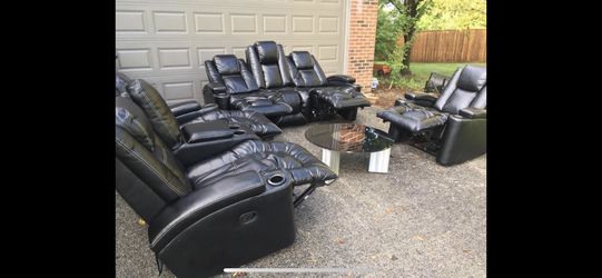 Power Reclining Couches With LEDs And Bluetooth Speakers