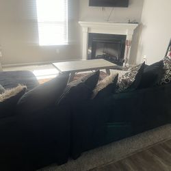 Sectional With Accent Pillows Coffee And end Tables