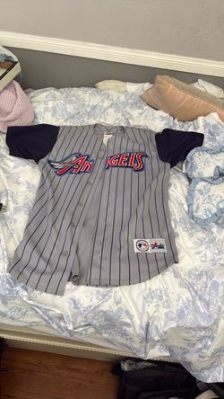 Angels jersey size S majestic new
