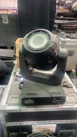 Chaveut Moving Light