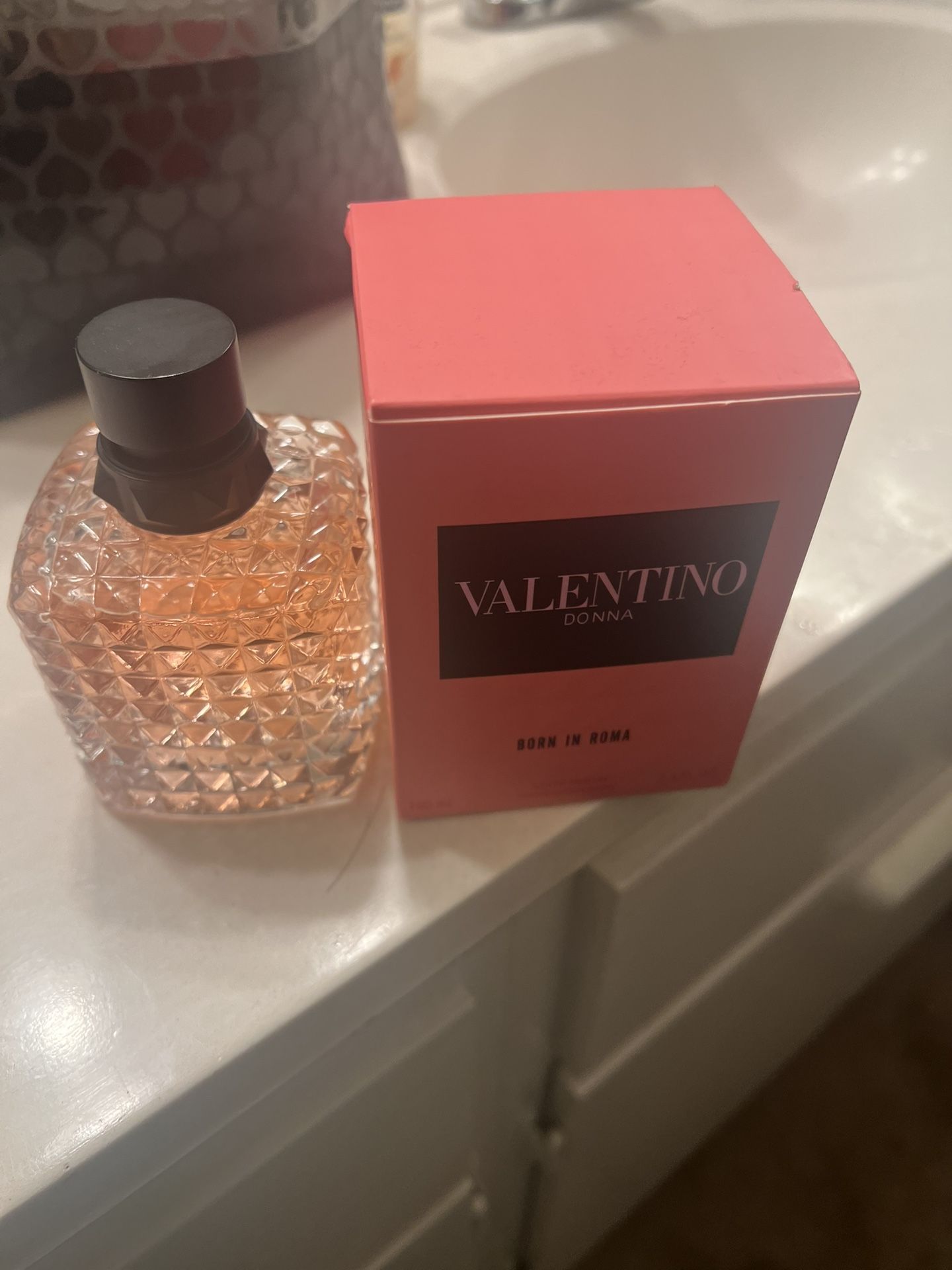 Valentino perfume 