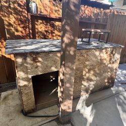 FREE DOG HOUSE *read description*