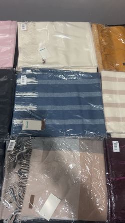 Pacas Scarves / Wraps