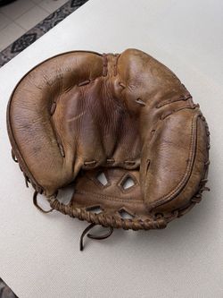 1940s McGregor Leather Catcher’s Mitt