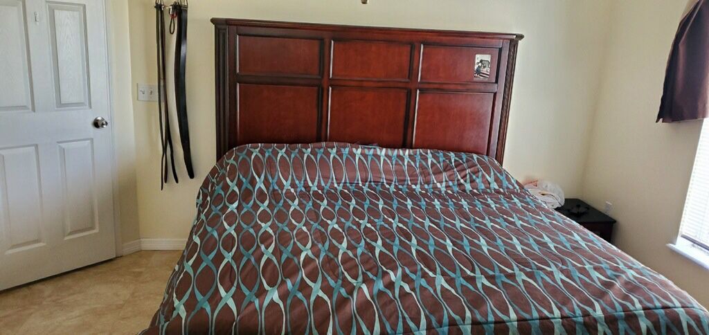 King size bed 100%real wood
